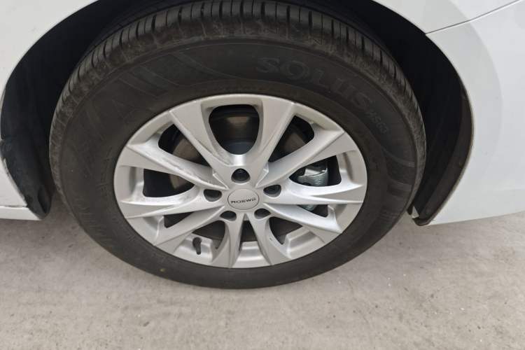 Used Roewe i5 2023 1.5L Manual Comfort Edition