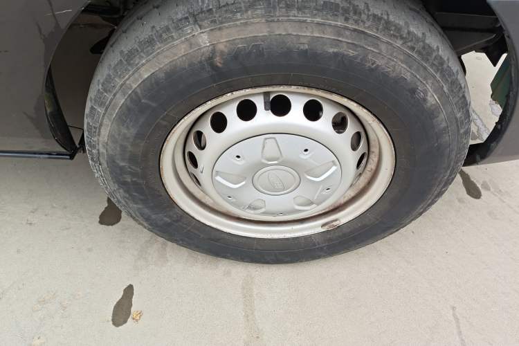 Used Ford Transit 2023 2.0T Diesel Manual Multifunction Commercial Vehicle Short Wheelbase Low Roof 5/6 Seats