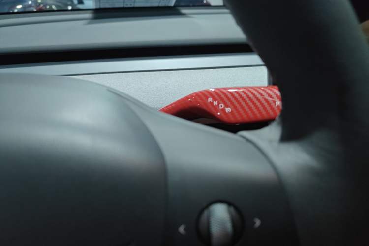 Used Tesla Model Y 2023 Rear-Wheel-Drive Version
