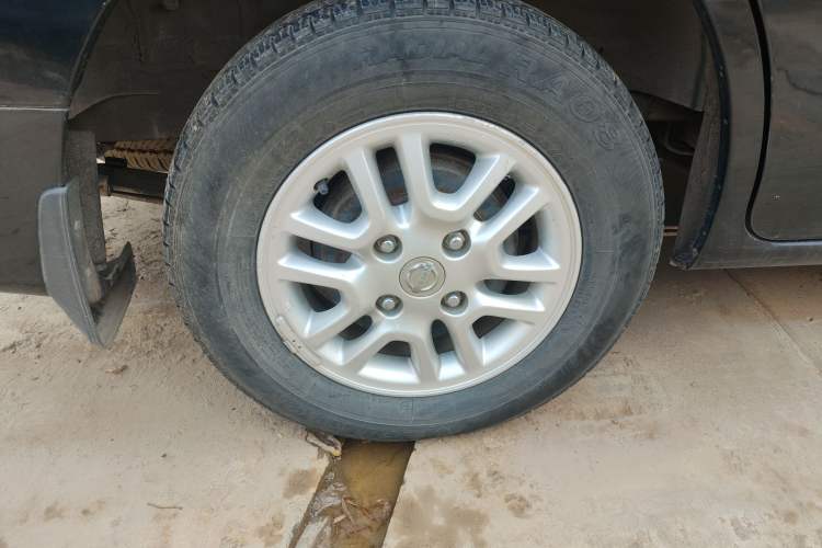 Used Nissan NV200 2014 1.6L Manual Zunya Model China IV Standard