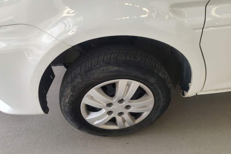 Used FORTHING Lingzhi 2022 Striving Version M5L 1.6L Base Model 7 Seats
