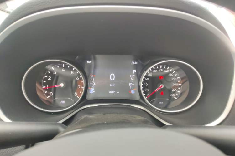 Used  Compass 2019 200TS Automatic Premium - Connected Large Screen Version

