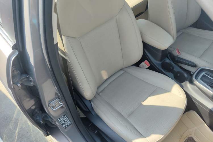 Used Ford Escort 2015 1.5L Automatic Fashion Model