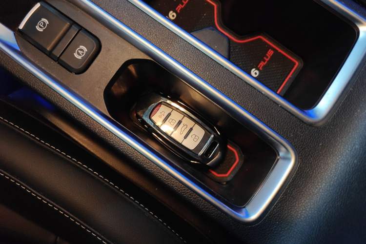 Used Haval M6 2023 PLUS 1.5T DCT Prestige Smart Connectivity Model
