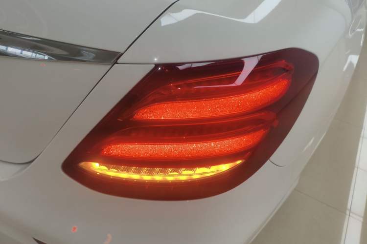 Used Mercedes-Benz E-Class 2016 E 200 L Sport Edition
