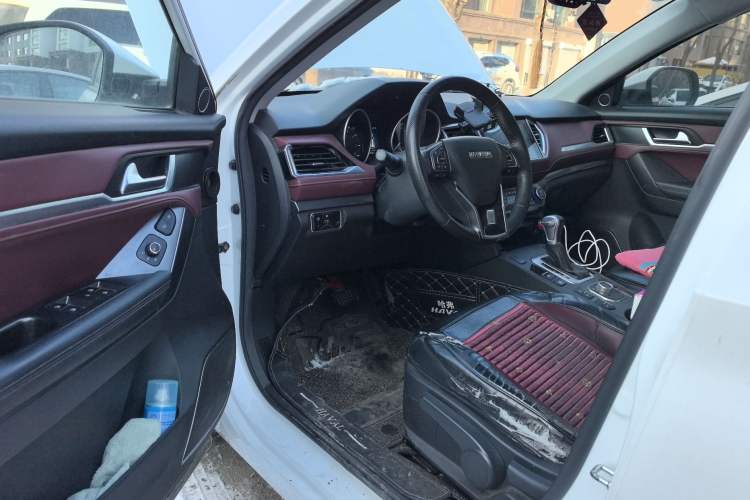 Used Haval H6 Coupe 2019 1.5T Automatic Two-Wheel Drive Luxury Smart Connectivity Version China V Standard