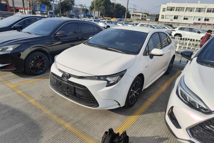 Used Toyota Levin 2024 Smart Electric Hybrid Dual-Engine 1.8L Leading Edition