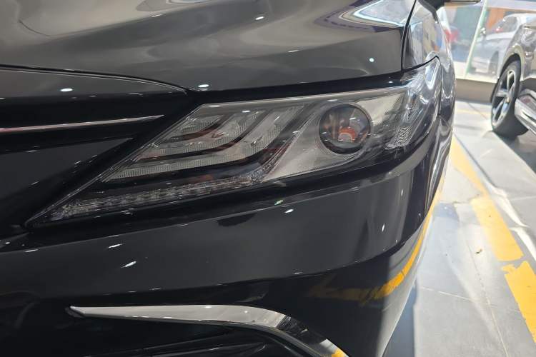 Used Toyota Camry 2021 2.0G Luxury Edition
