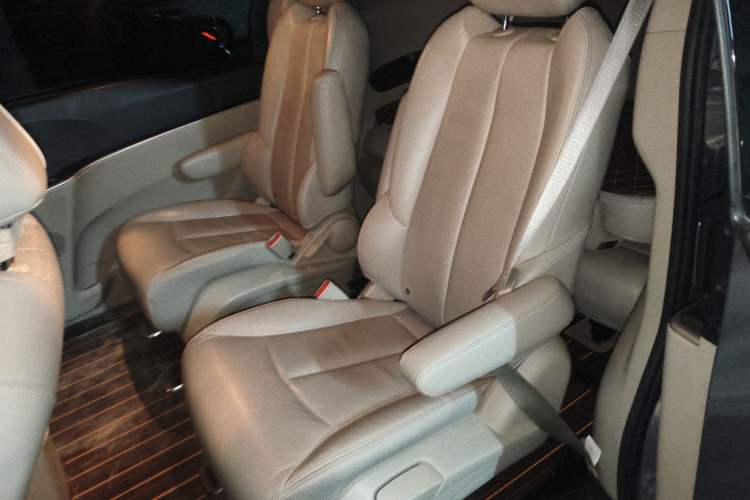 Used Buick GL8 2018 28T Luxury Model China VI Standard
