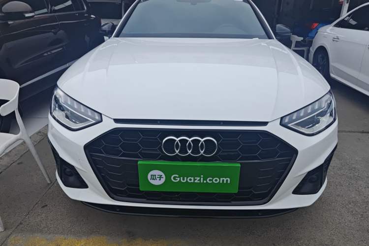 Used Audi A4L 2023 40 TFSI Luxury Dynamic Model
