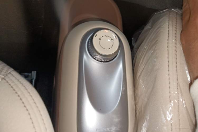 Used Wuling Hongguang MINIEV 2025 Four-Door Version Advanced Edition