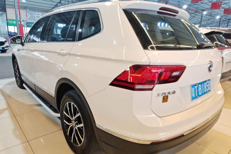 Used Volkswagen Tiguan L 2017 330TSI Automatic Two-Wheel Drive Luxury Edition