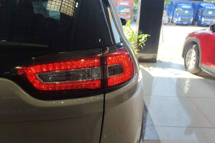 Used  Cherokee 2016 2.0L Superior Edition
