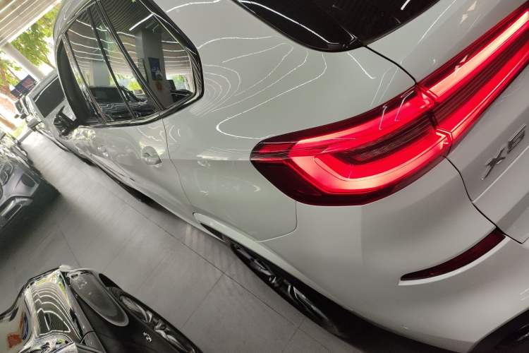 Used BMW X5 2019 xDrive40i M Sport Package
