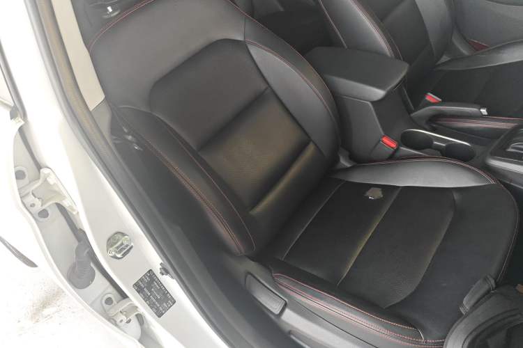 Used Hyundai Elantra 2018 1.4T Dual-Clutch Xuan Dong · Dynamic Edition
