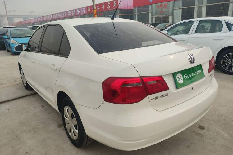 Used Volkswagen Jetta 2015 Value Edition 1.6L Manual Fashionable Style