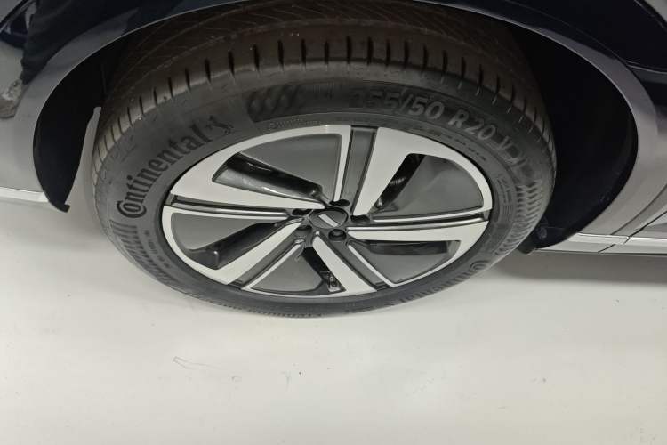 Used Wey Lanshan 2025 Four-Wheel Drive Max
