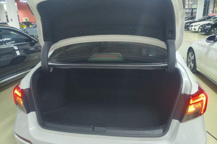 Used Honda Civic 2023 240TURBO CVT Dynamic Edition
