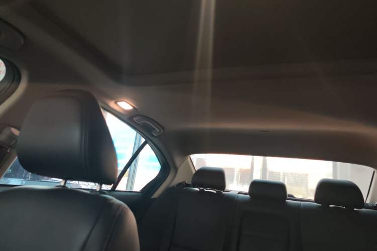 Used Infiniti Q50L 2018 2.0T Enjoyment Version China VI Standard