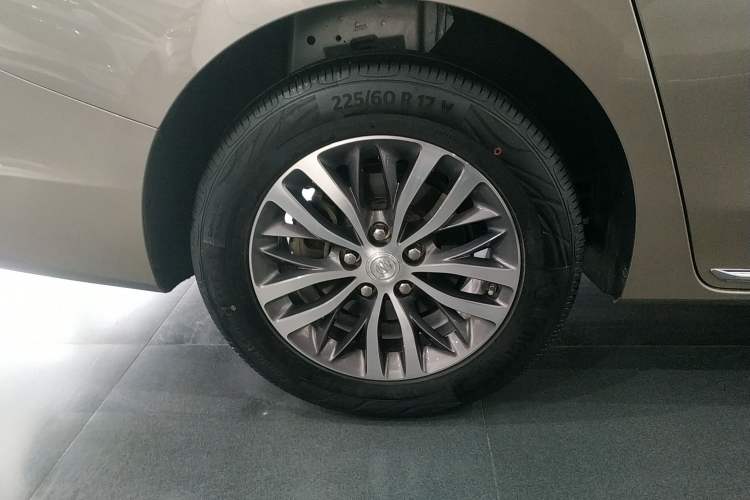 Used Buick GL8 2023 ES Lu Zun Comfort Model