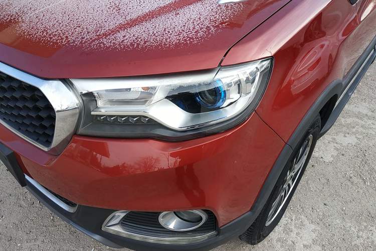 Used Haval H1 2016 Revised Version Blue Badge 1.5L AMT Luxury Edition
