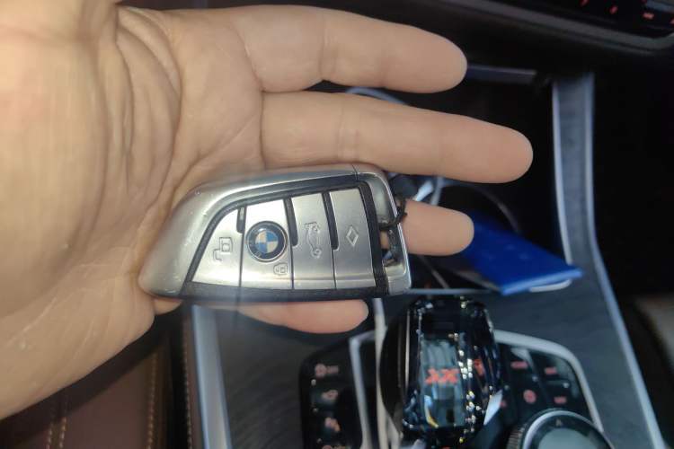 Used BMW X7 2019 xDrive40i Luxury Package with Leading Features
