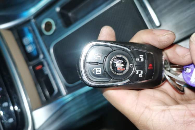 Used Buick GL8 2021 ES Land Cruiser 653T Luxury Edition
