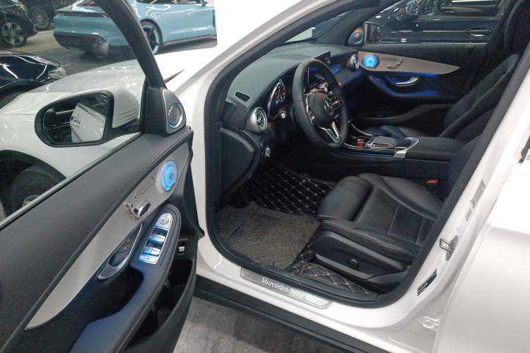 Used Mercedes-Benz GLC 2021 GLC 260 L 4MATIC Dynamic Edition