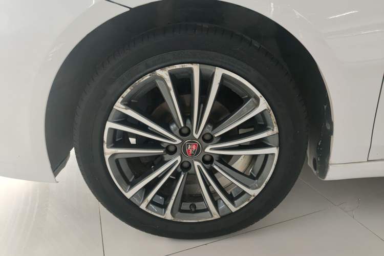 Used Roewe i6 2020 PLUS 1.6L CVT 4G Connected Glory Flagship Edition
