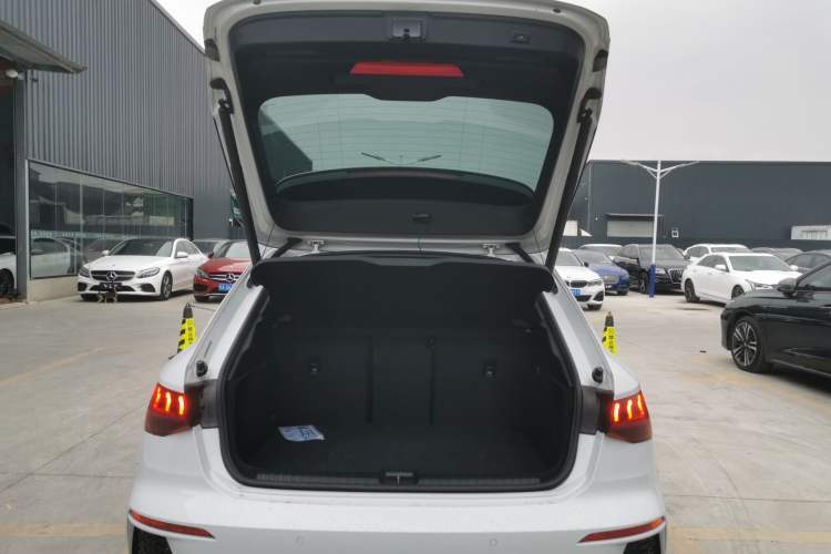 Used Audi A3 2021 Sportback 35 TFSI Fashionable Sports Model
