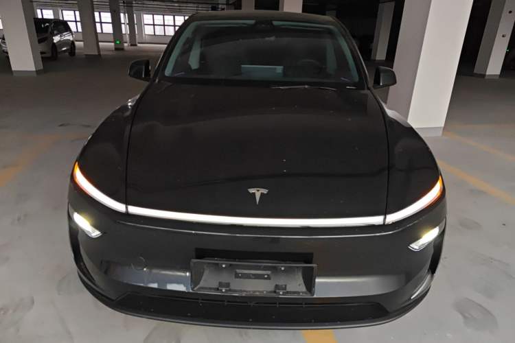 Used Tesla Model Y 2025 Long-Range All-Wheel Drive First Edition
