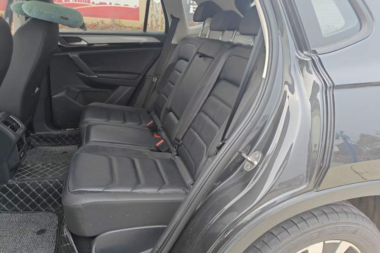 Used Volkswagen Tayron 2020 330TSI Two-Wheel Drive Luxury Smart Connectivity Version