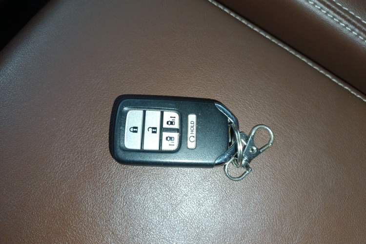 Used Honda Elysion 2019 2.0L Hybrid Supreme Edition
