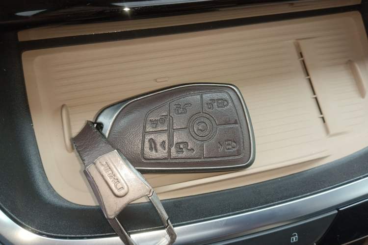 Used Buick GL8 New Energy 2025 Lu Shang Luxury Edition 7-Seater
