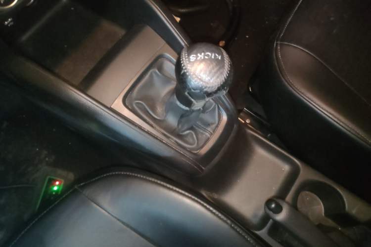 Used Nissan Kicks 2017 1.5L Manual Cool Dynamic Edition