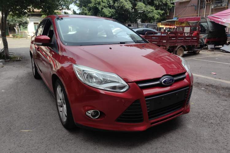 Used Ford Focus 2012 Hatchback 1.6L Automatic Fashion Edition