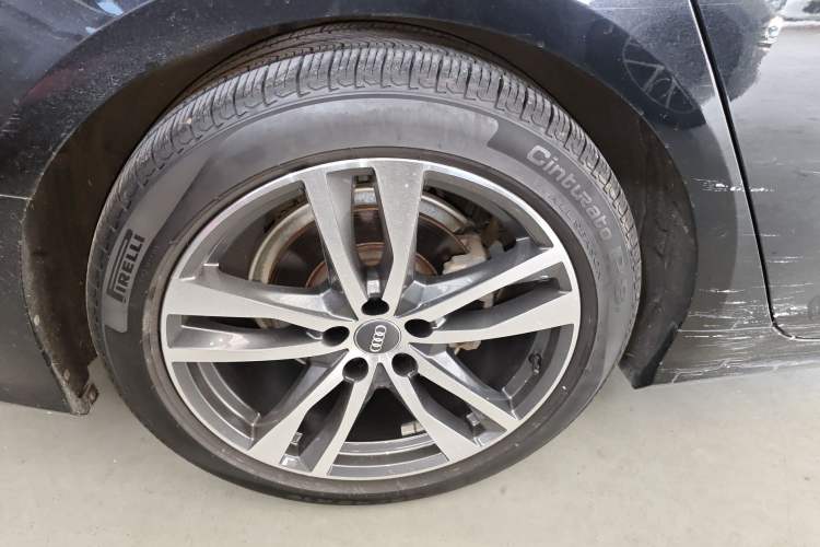 Used Audi A6L 2019 40 TFSI Luxury Dynamic Model
