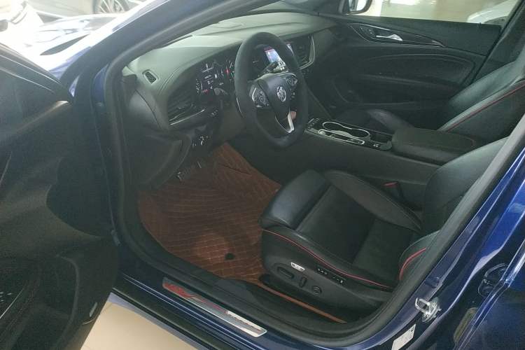 Used Buick Regal 2020 GS 28T Prestige Model
