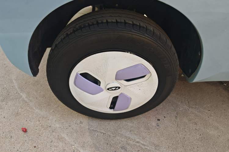 Used Chery QQ Ice Cream 2022 120km Conical Shape Lithium Iron Phosphate