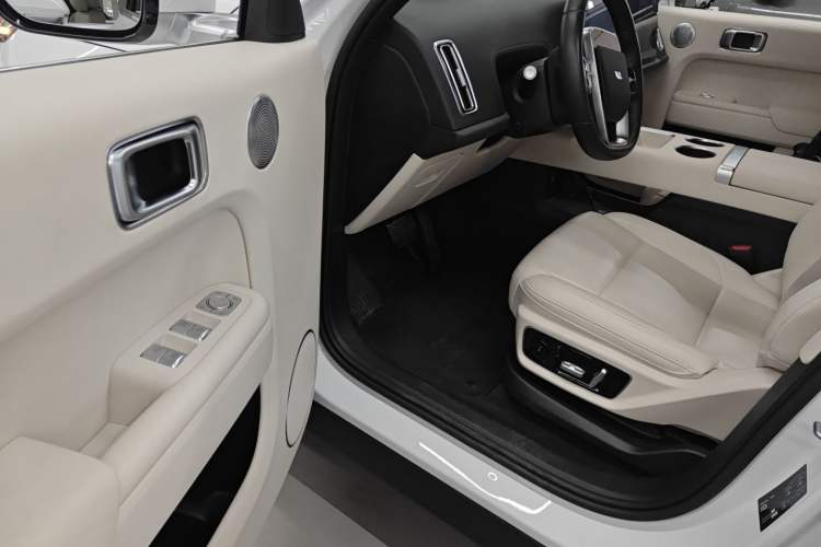 Used Li Auto L7 2024 Ultra Model
