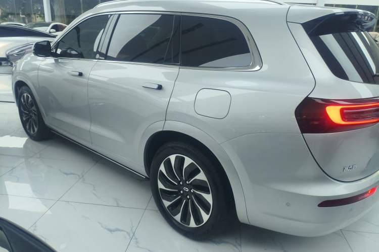 Used Hima AITO M7 2024 1.5T Rear-Drive Plus Version 5 Seats
