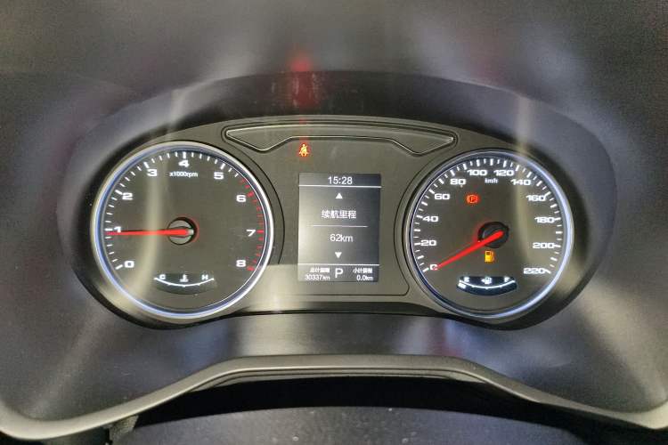 Used SOL X8 2021 300T DCT Prestige Smart Connect Edition 6 Seats
