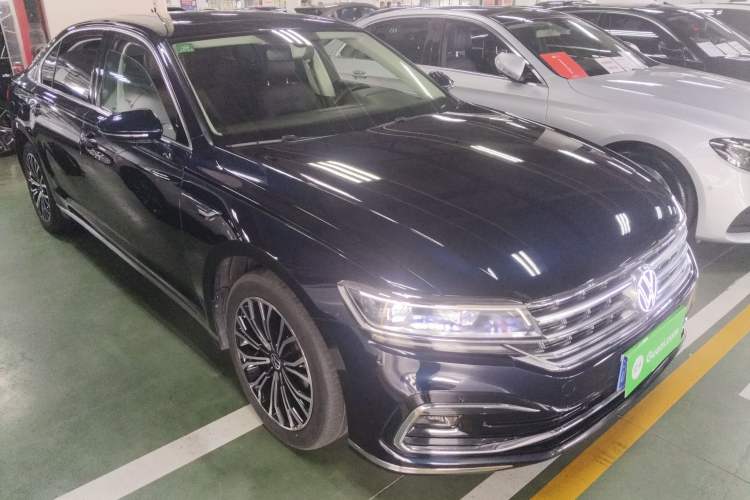 Used Volkswagen Phideon 2021 380TSI Luxury Edition
