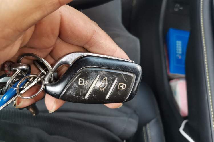 Used Roewe i6 MAX 2020 300TGI Automatic Sporty Cool Edition