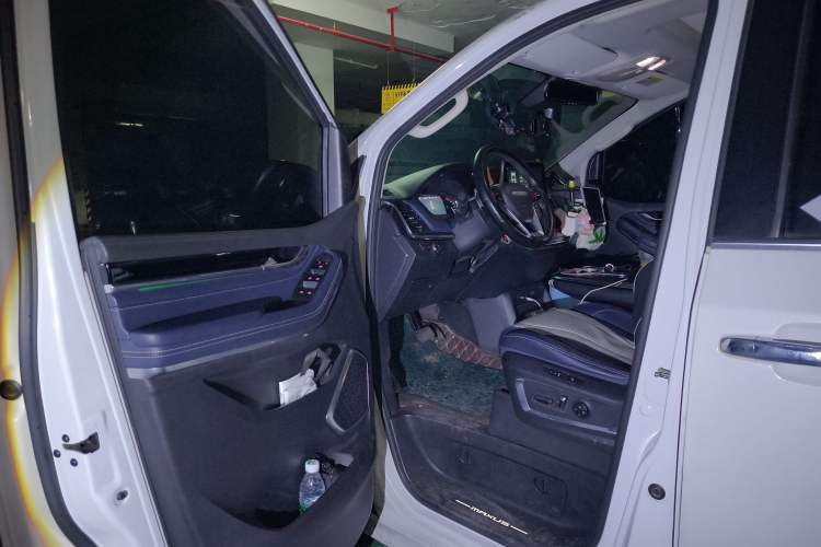 Used SAIC MAXUS G20 2021 PLUS 2.0T Gasoline Automatic ZhiZun Edition