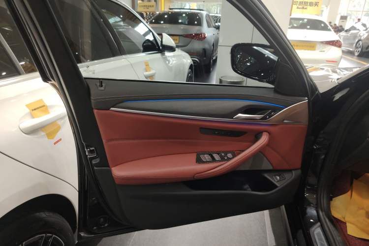 Used BMW 5 Series 2023 530Li Leading Model M Sport Package
