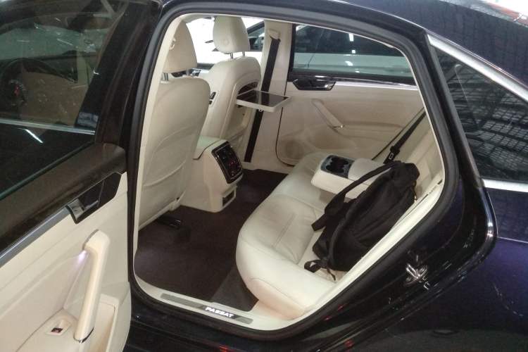 Used Volkswagen Passat 2016 380TSI DSG Ultimate Edition
