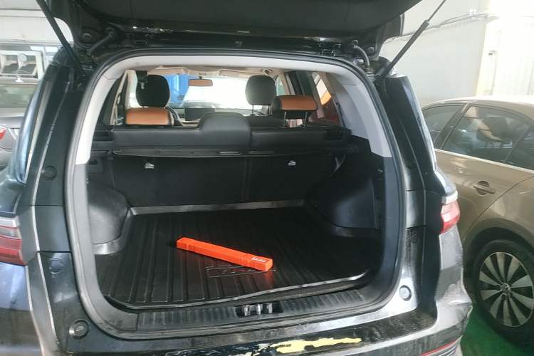 Used Geely Auto Vision X6 2020 1.4T CVT Luxury Edition
