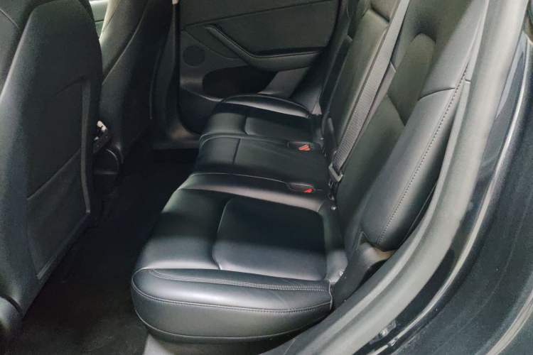 Used Tesla Model Y 2024 Long-Range All-Wheel-Drive Version
