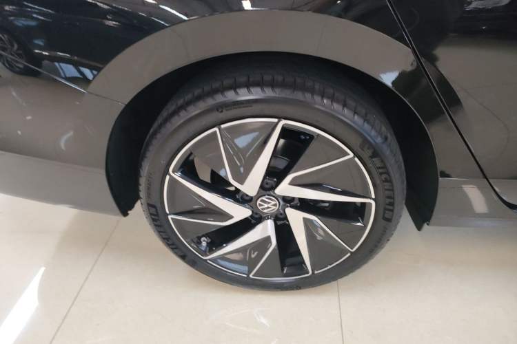 Used Volkswagen Magotan 2024 380TSI DSG Ultimate Edition
